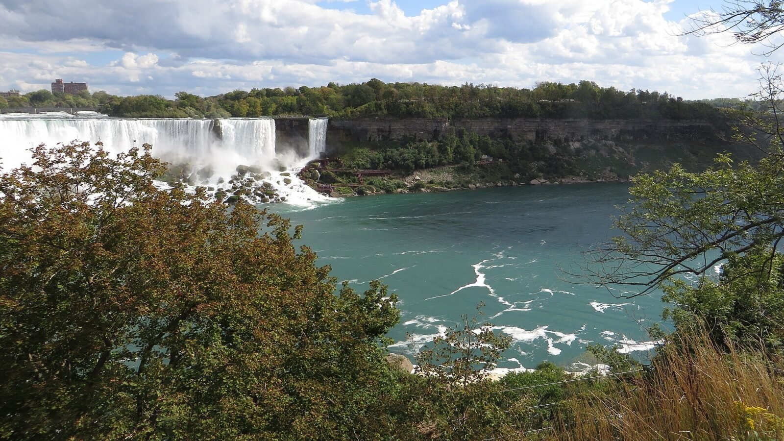 Thematic lead image: Lake Ontario, border, water — Lake Ontario Renaming: A Precedent for Unilateral Redefinition of Shared Spaces | National Times
