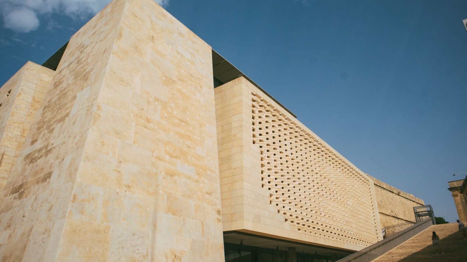 Thematic lead image: Lebanese parliament building — Lebanon's Amnesty Law: A Political Bargain Behind the Reform Facade | National Times