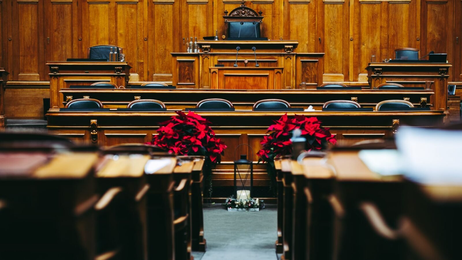 Thematic lead image: courtroom, jury box — Anonymous Jury in Mangione Trial Signifies Precedent for High-Profile Cases | National Times