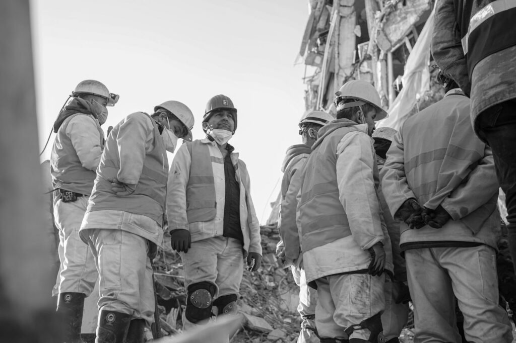 Thematic lead image: earthquake response — Colombia's President Espriella and the Seismic Test of New Leadership | National Times
