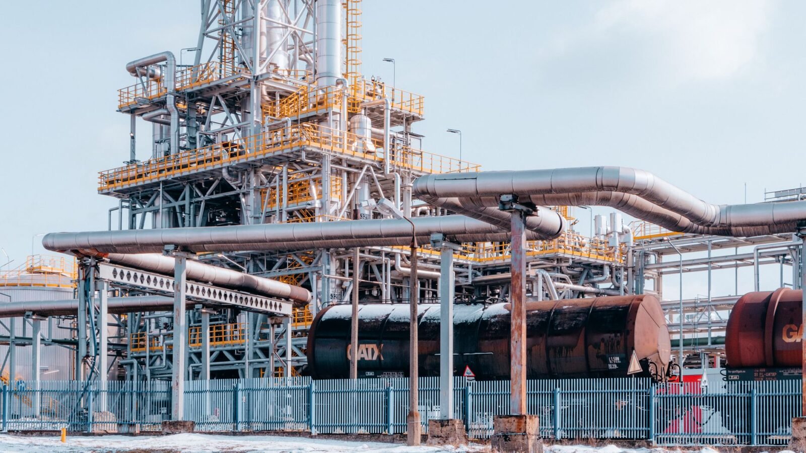 Thematic lead image: oil and gas infrastructure — US Sanctions Against Russia: Beyond Immediate Retaliation | National Times