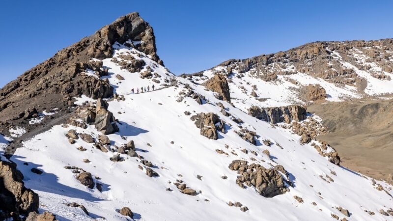 Thematic lead image: Mount Fuji hiking path — Mount Fuji Incident: A Precedent for Parental Liability in Extreme Tourism? | National Times