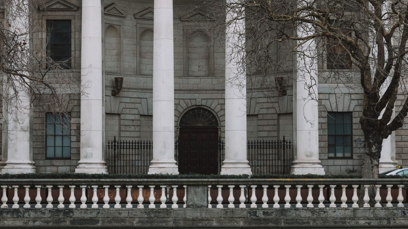 Thematic lead image: international justice extradition — Kinahan extradition tests global reach of criminal justice systems | National Times