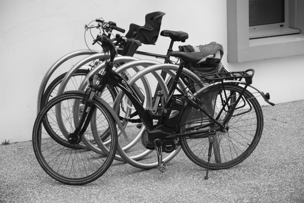 Thematic lead image: electric bicycles, city streets — Como's E-Bike Ban: A Precedent for Urban Mobility Regulation? | National Times