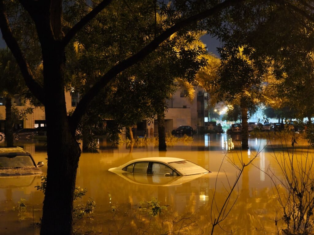 Thematic lead image: flooding, hurricane damage, Hawaii — Hawaii Flooding: Resilience or Ominous Precedent for Climate Migration? | National Times
