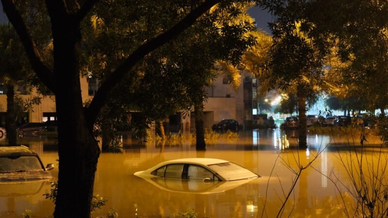 Thematic lead image: flooding, hurricane damage, Hawaii — Hawaii Flooding: Resilience or Ominous Precedent for Climate Migration? | National Times