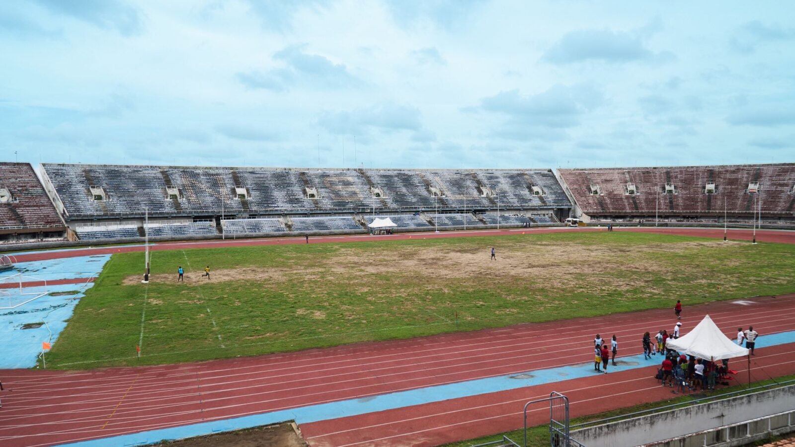 Thematic lead image: track and field stadium — Zurich Diamond League Records Signal Broader Athletic Performance Shifts | National Times