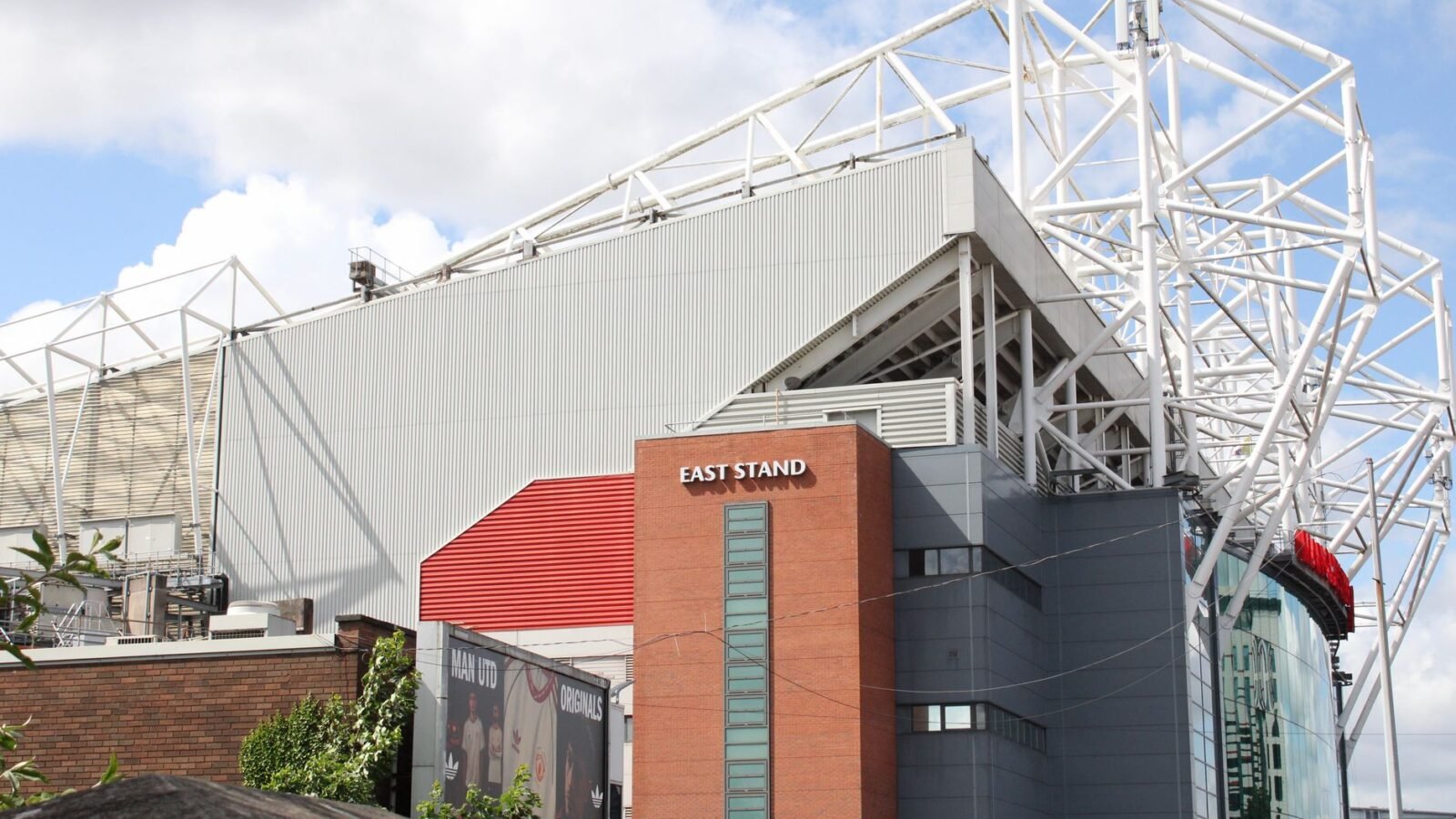 Thematic lead image: football stadium, night game — Manchester United's Performance: A Bellwether for Footballing Super-Clubs? | National Times