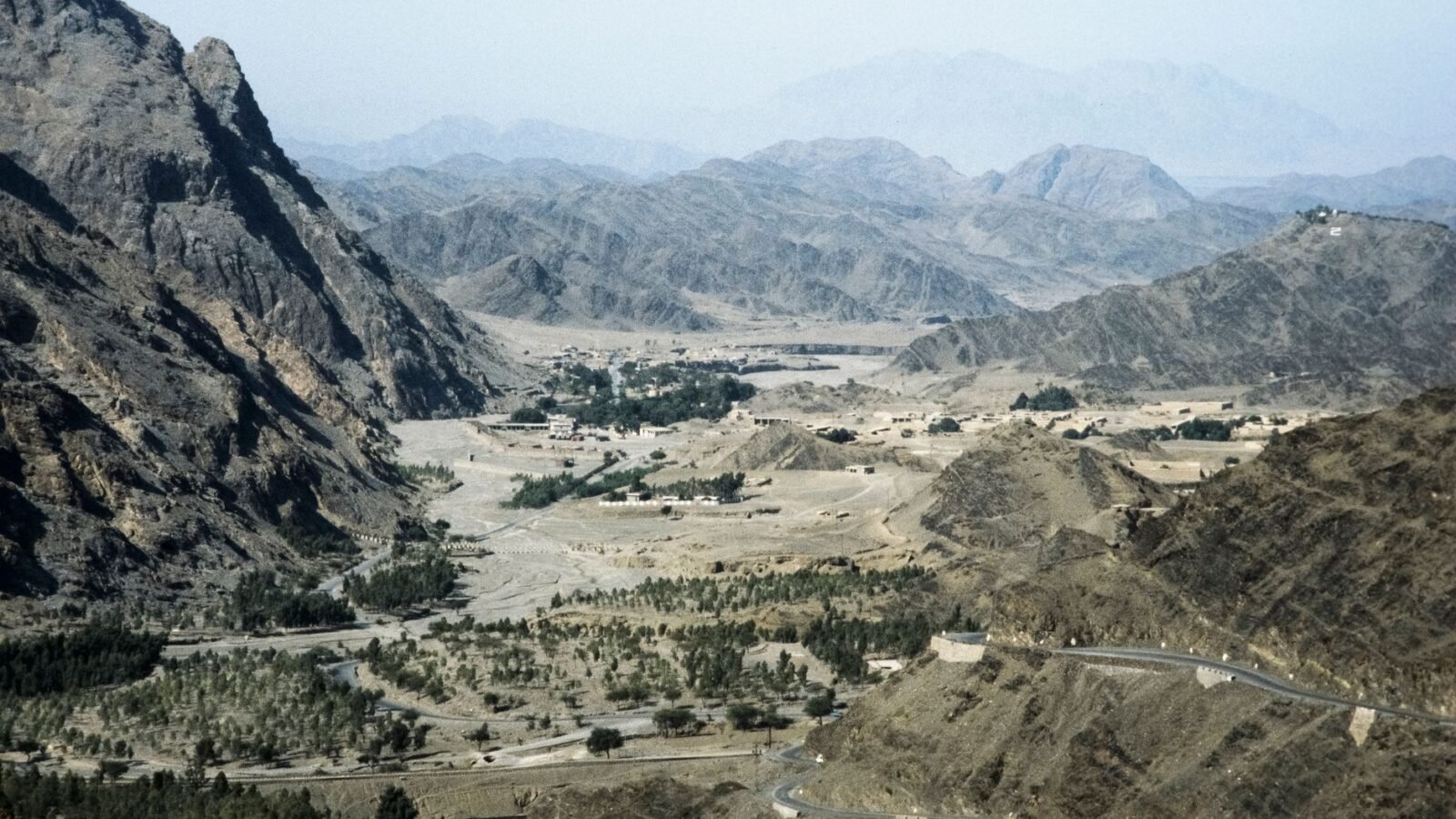 Thematic lead image: Yemen conflict landscape — Yemen's Escalation: Beyond the Immediate Ceasefire Hopes | National Times