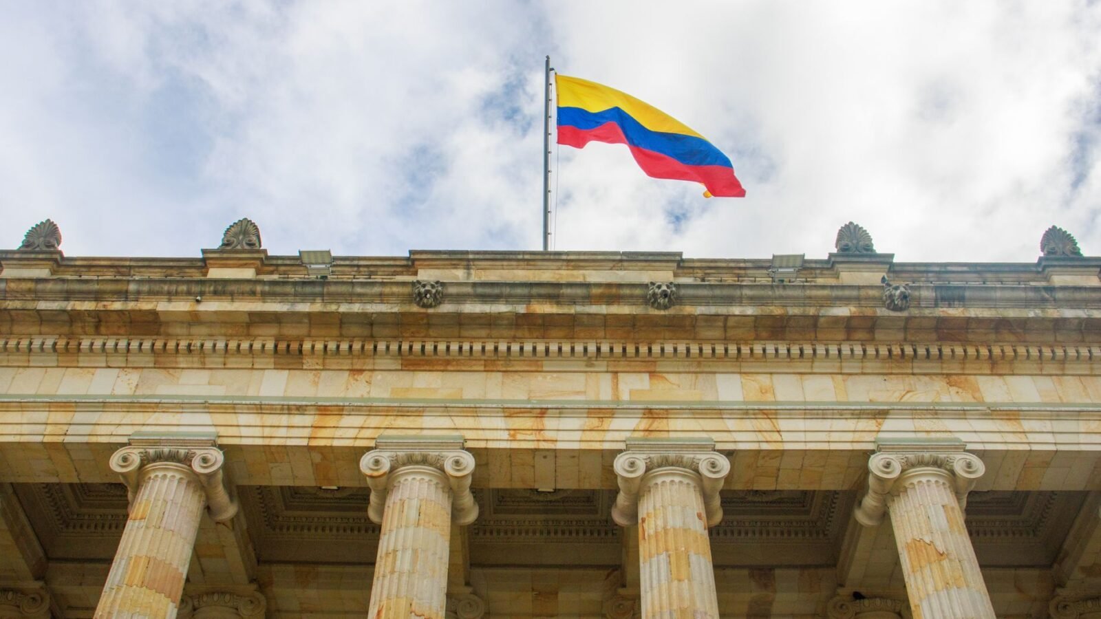 Thematic lead image: justice, politics, corruption — Moreno's Imprisonment Tests Ecuador's Anti-Corruption Resolve | National Times