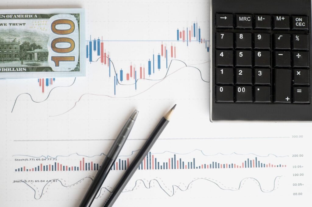 Thematic lead image: economic indicators — US Labour Market Contraction: 2030 Scenarios for Global Economic Stability | National Times