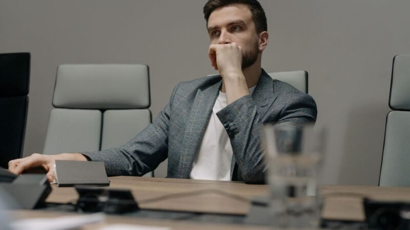 Thematic lead image: football manager contract — Arteta's Contract Assurances: A Test of Arsenal's Strategic Resolve | National Times