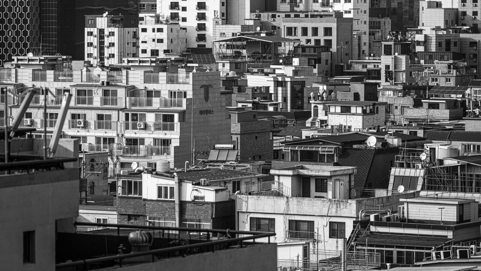 Thematic lead image: housing, urban development, debt — Seoul's Housing Gambit: Political Imperative Meets Economic Risk | National Times
