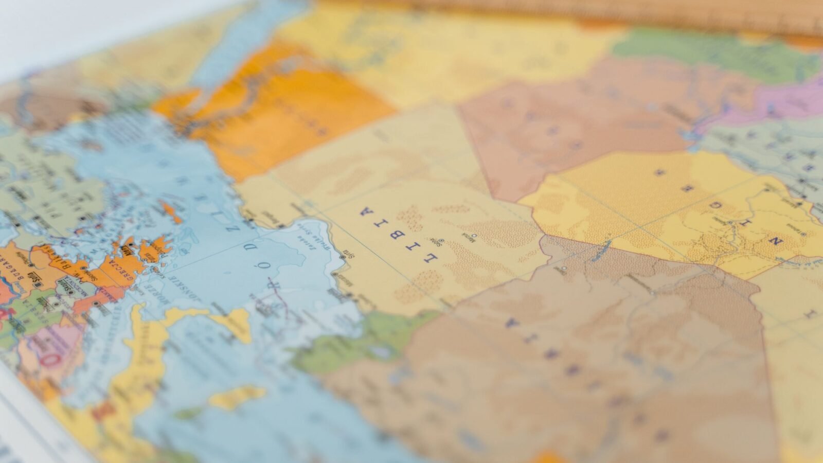 Thematic lead image: humanitarian aid, geopolitical leverage โ Humanitarian Aid: A Geopolitical Commodity, Not a Neutral Good | National Times