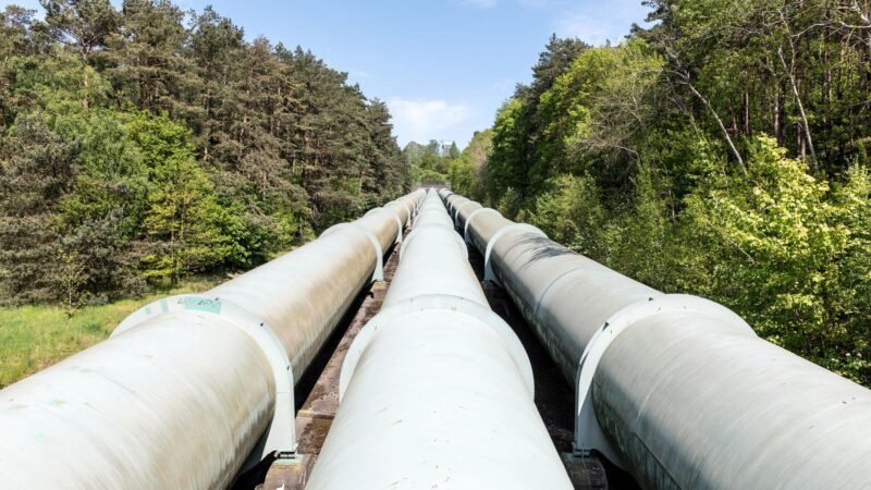 Thematic lead image: oil and gas wells — Diversified Energy's Birch Acquisition: A Bet on Mature Assets | National Times
