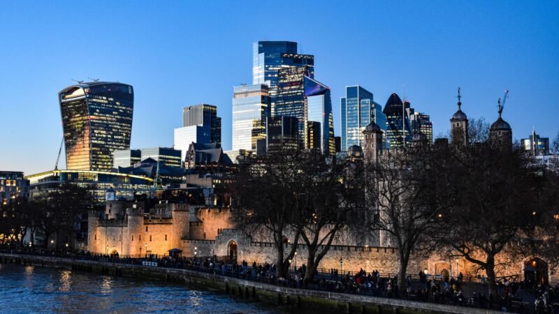 Thematic lead image: trading floor, global finance — Glencore and Jefferies: The Anatomy of a Contested Commodity Trade | National Times