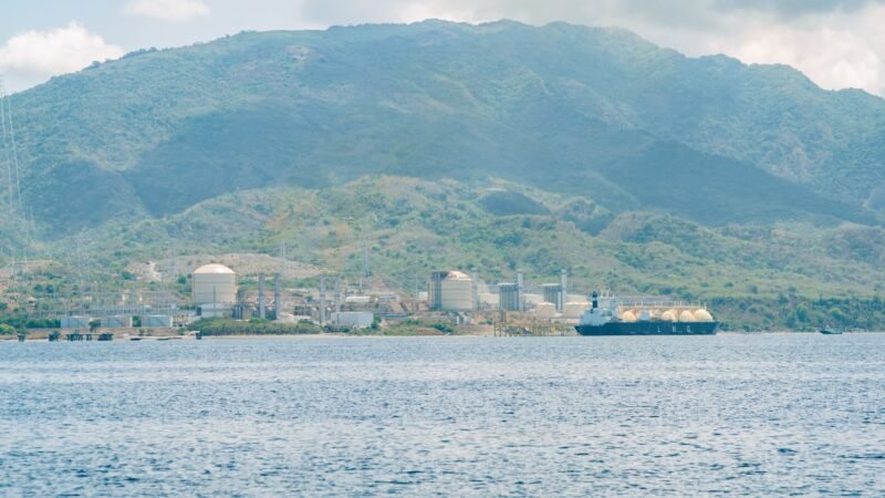 Thematic lead image: LNG terminal, cargo ship — Asia's LNG Rethink: A $7 Billion Bill Forces Strategic Pivot | National Times