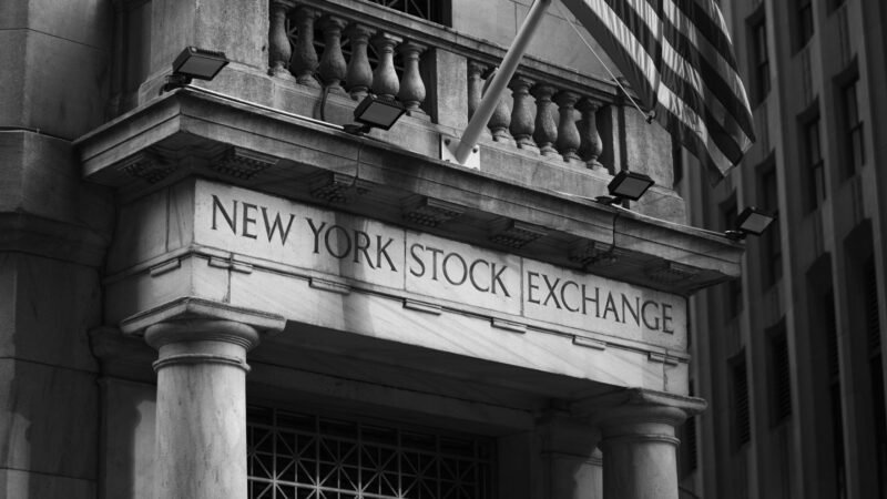Thematic lead image: global financial markets, central banks — Yield Curve Inversion: Will Central Banks Break Before Inflation Does? | National Times