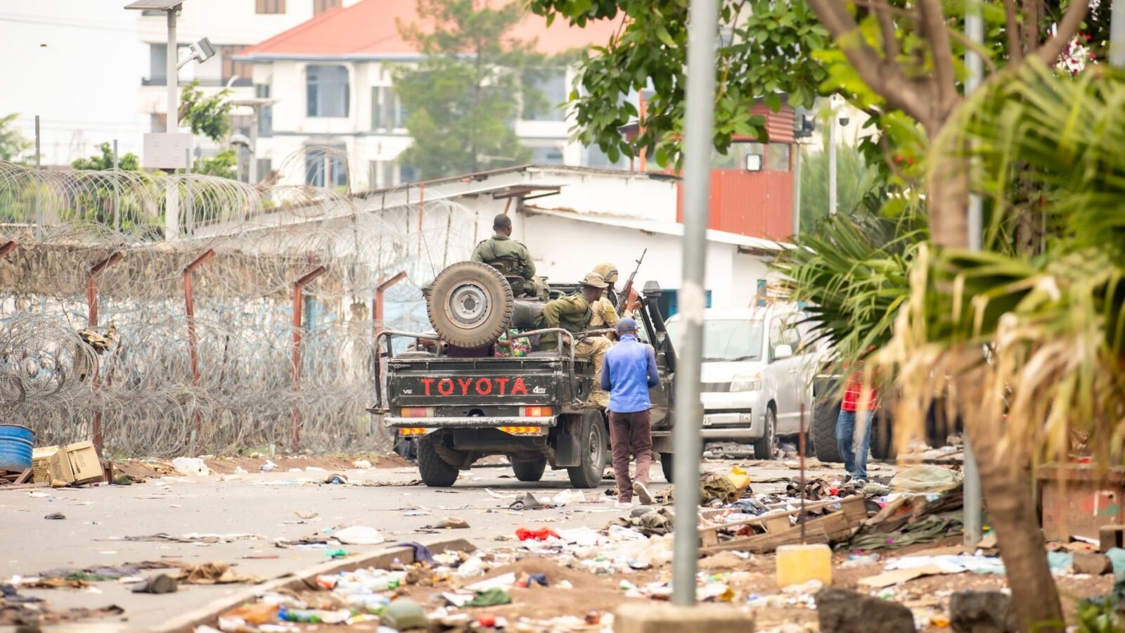 Thematic lead image: soldiers, urban conflict, caribbean — El Salvador's Haiti deployment: A rescue mission or a strategic gambit? | National Times