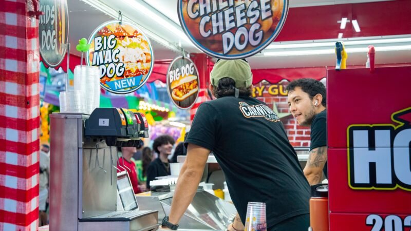 Thematic lead image: hot dog, fast food, restaurant — The 'Common Good' Hot Dog: A New Bellwether for Consumer Resilience? | National Times